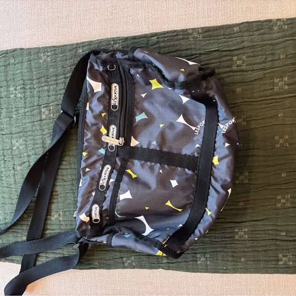 Lesportsac Gray and Blue Patterned Messenger Bag - Picture 3 of 9